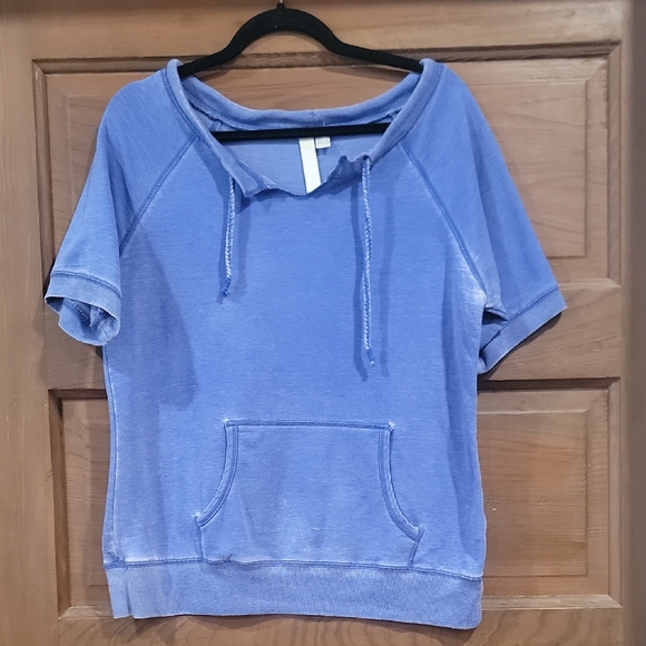 GreenTea Relaxed Indigo Short Sleeve Hoodie - Picture 1 of 8